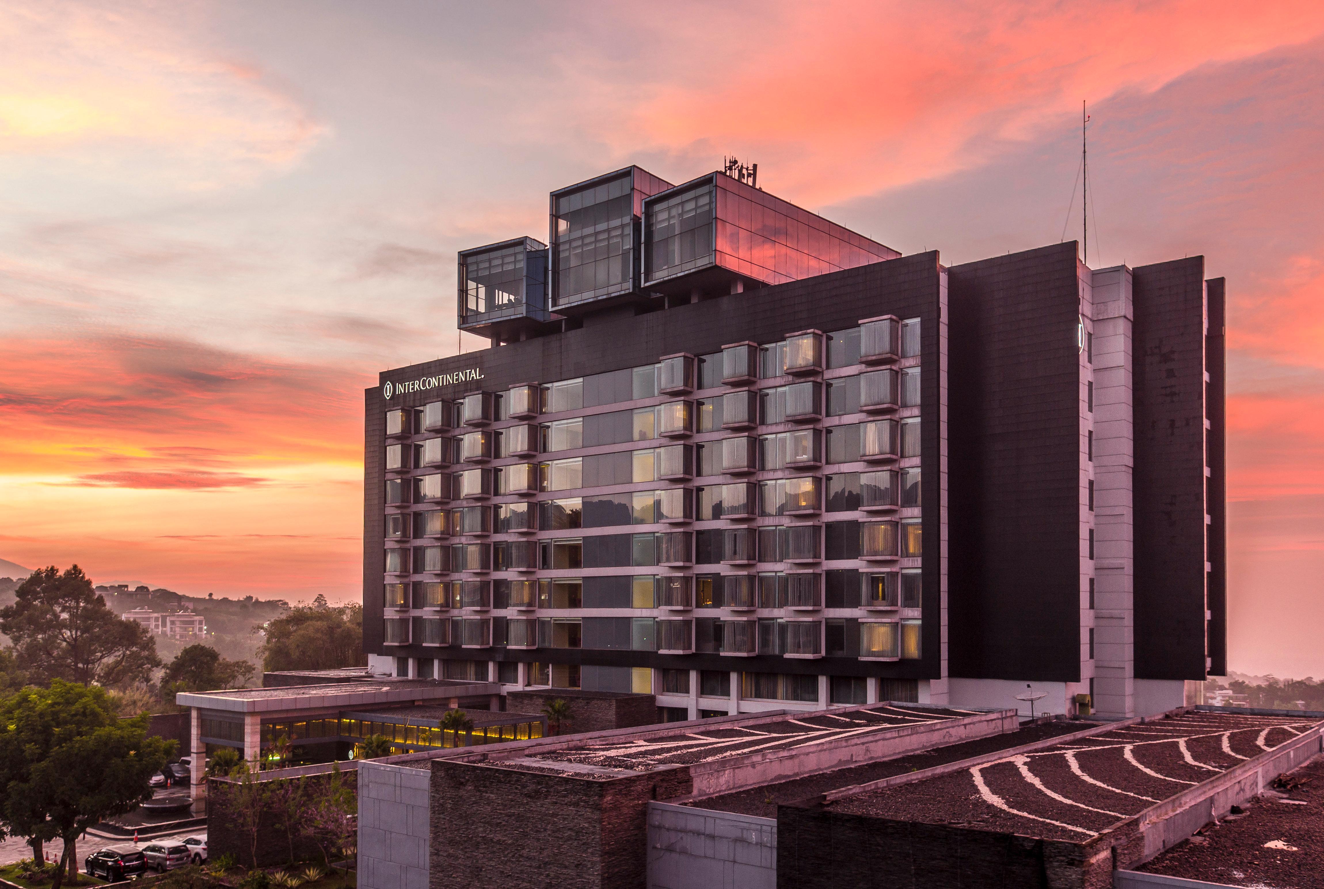 Hotel Intercontinental Bandung Dago Pakar By Ihg à Cimenyan Extérieur photo